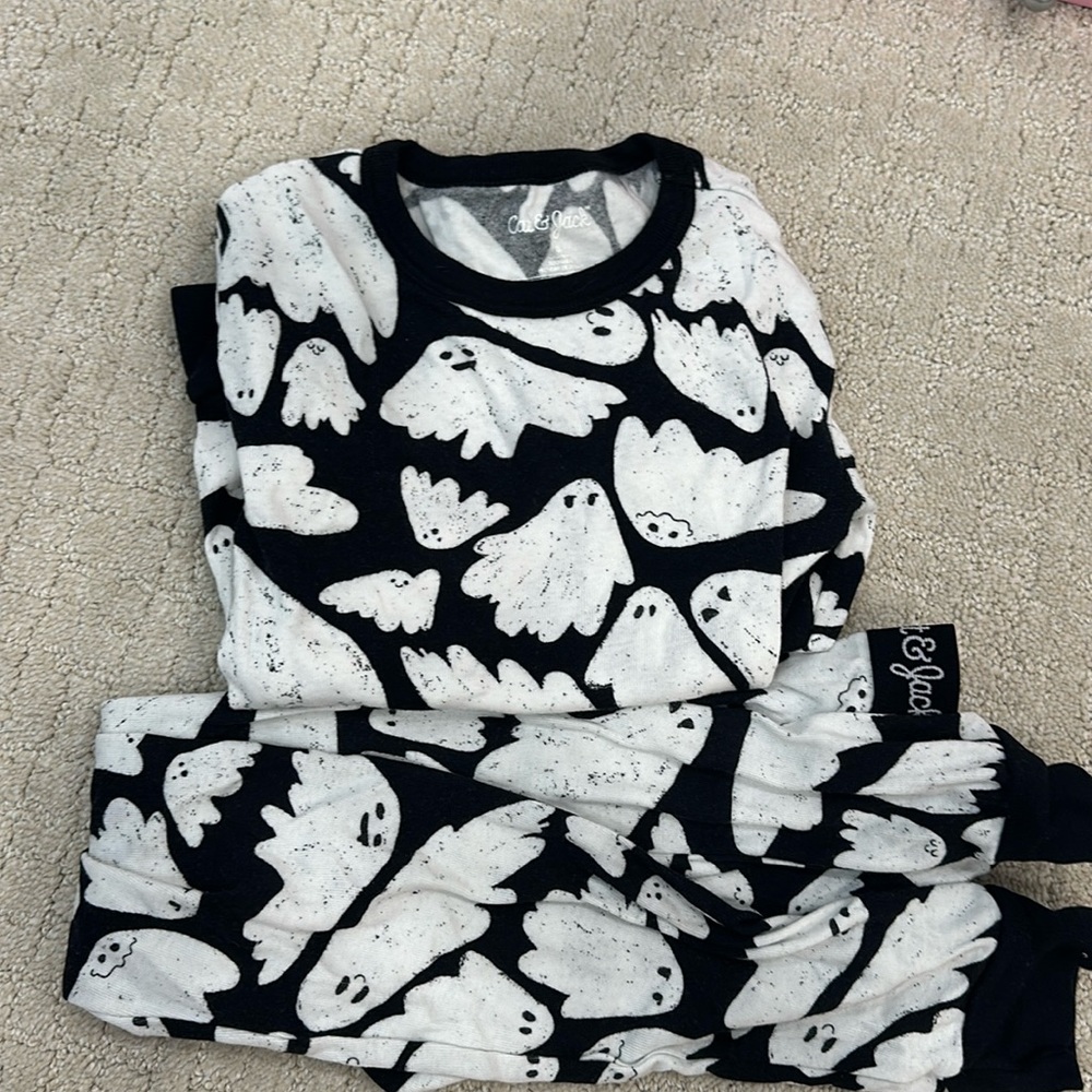 Cat & Jack GHOST Jammie’s size 8